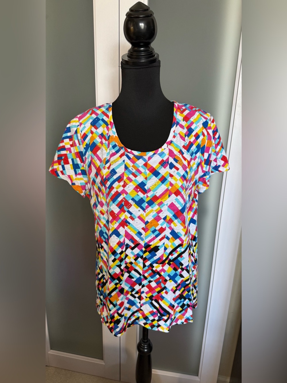 Onque Casuals Multicolor Geometric Scoop Neck Tee w/ Crystals